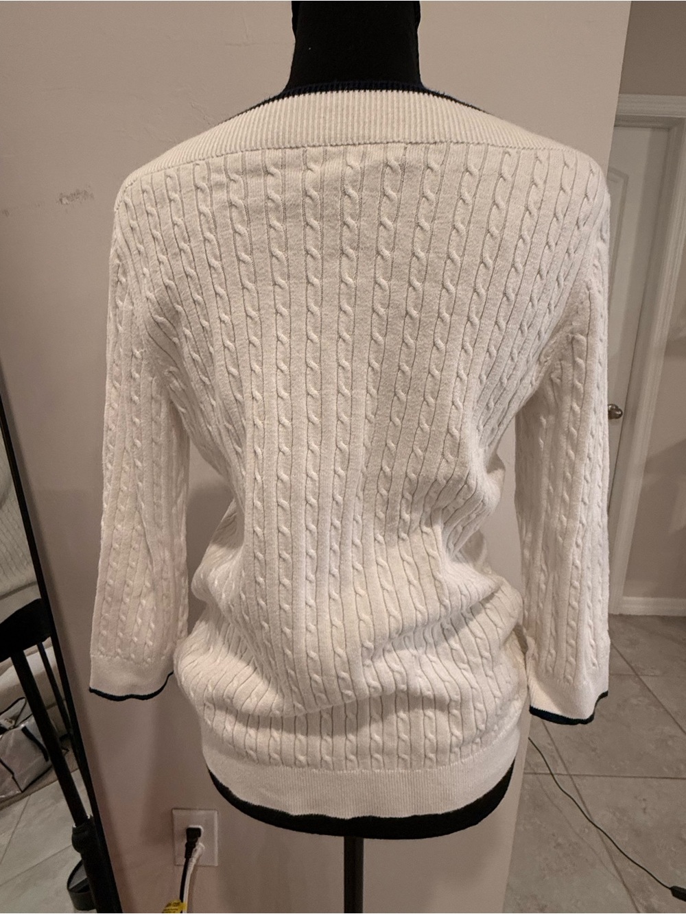 Lauren Ralph Lauren White Classic Cable-Knit Sweater with Black Trim Preppy Luxe - Picture 5 of 9